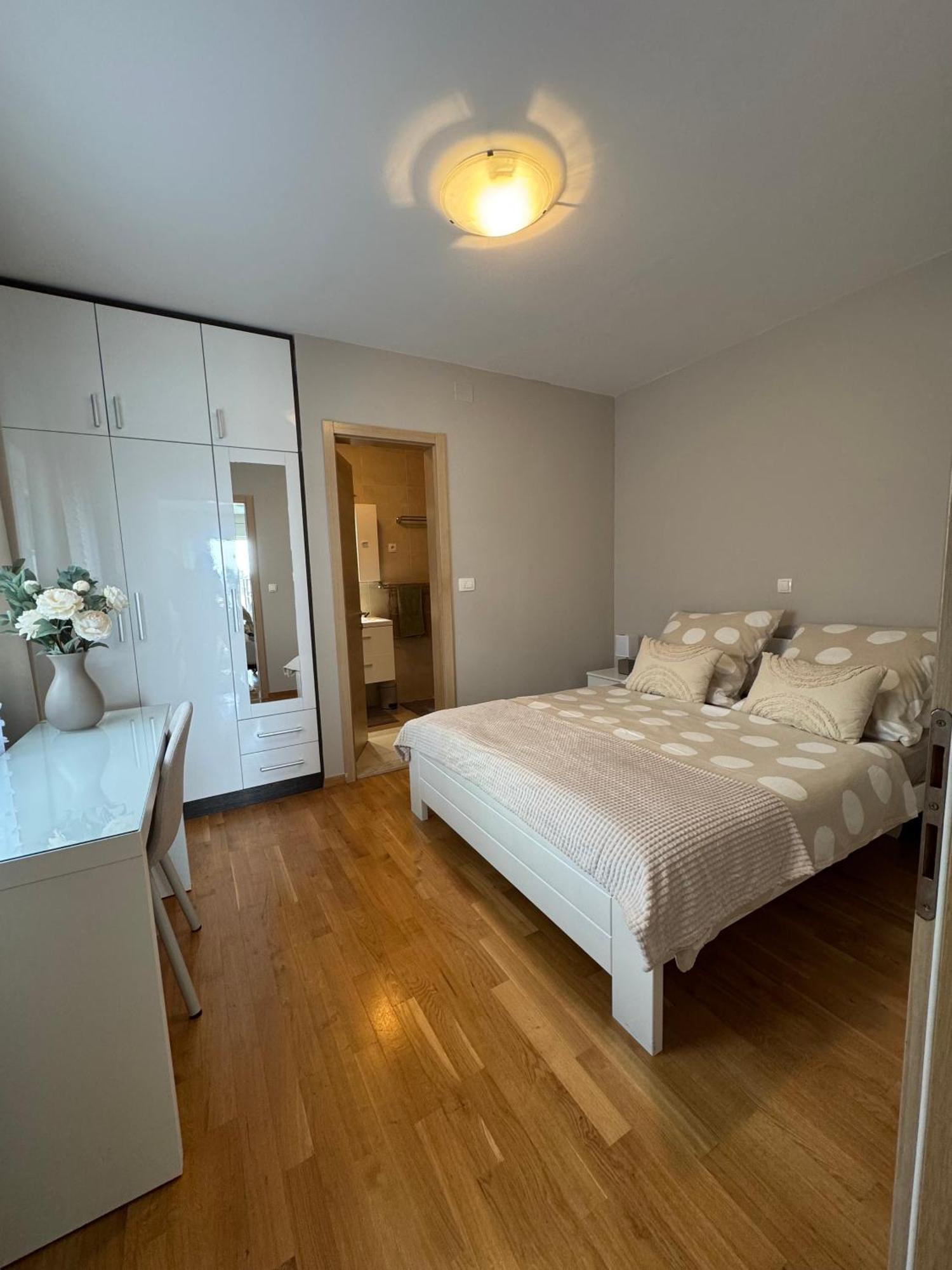 Apartment Tri Sunca 巴什卡沃达 外观 照片
